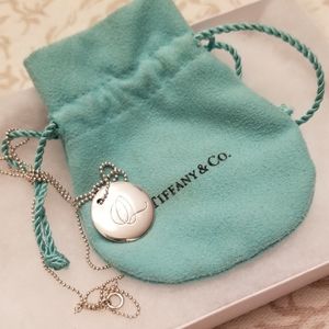 Tiffany & Co. Q Alphabet Disc Charm Necklace